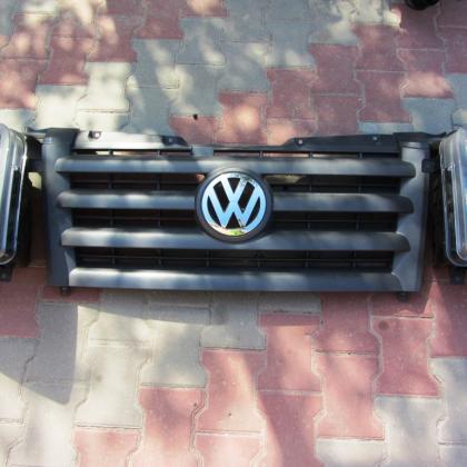 Решетка передняя VW СRAFTER